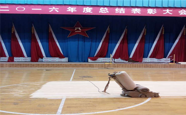 專業(yè)的風(fēng)雨操場運(yùn)動(dòng)地板單層龍骨結(jié)構(gòu)