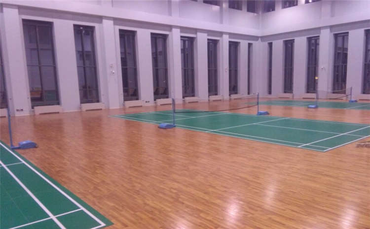 22厚體育館實木地板主輔龍骨結構