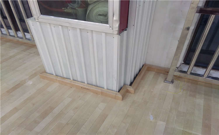 專業的舞臺運動木地板怎么保養？